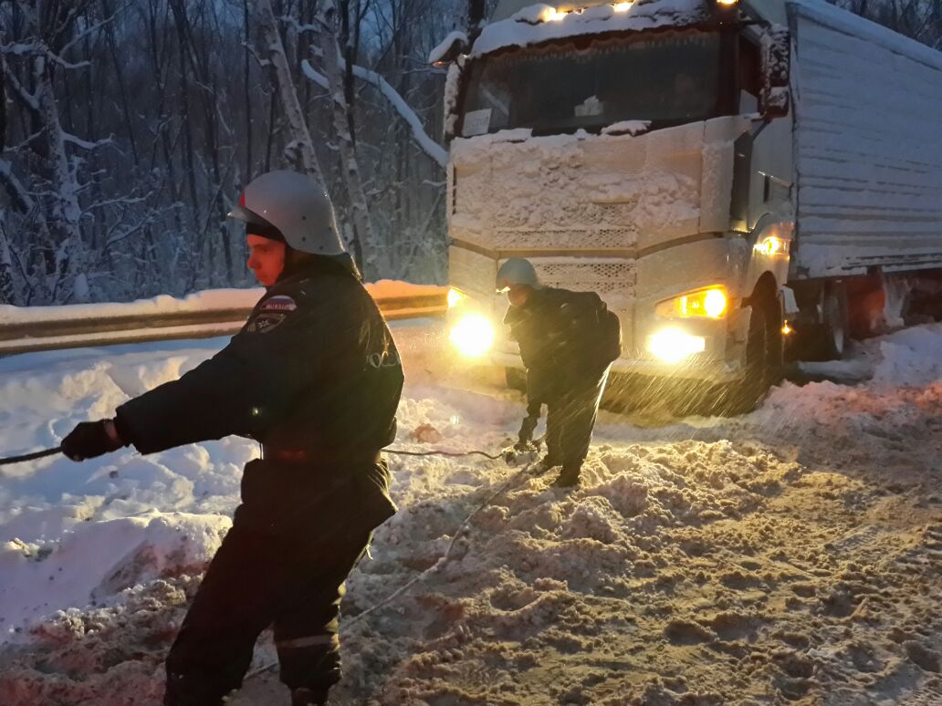 За выходные и праздничные дни спасатели Амурского СЦ привлекались 6 раз на ликвидацию последствий происшествий в Хабаровском районе края За выходные и праздничные дни спасатели Амурского СЦ привлекались 6 раз на ликвидацию последствий происшествий в Хабаровском районе края