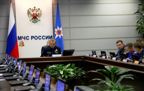 Глава МЧС России Владимир Пучков распорядился оперативно ликвидировать последствия аварии на Якутской ГРЭС и не допустить нарушения жизнеобеспечения населения