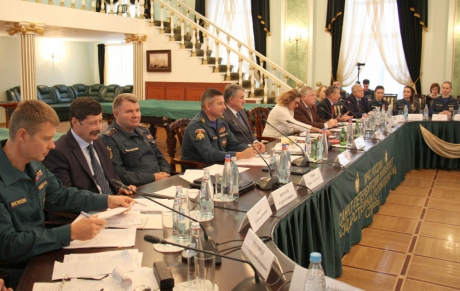 В Санкт-Петербургском университете ГПС МЧС России состоялся круглый стол по вопросам корпоративной культуры спасательного ведомств