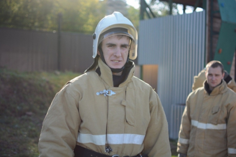 Курсанты МЧС России помогли в задержании подозреваемого в разбойном нападении Курсанты МЧС России помогли в задержании подозреваемого в разбойном нападении