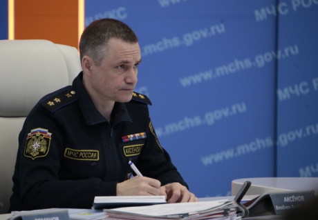 Владлен Аксенов: «Необходимо создать региональные базы данных волонтеров, имеющих подготовку в розыске детей»