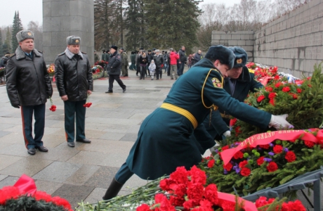 Безопасность праздничных мероприятий обеспечили сотрудники Главного управления МЧС России по Санкт-Петербургу