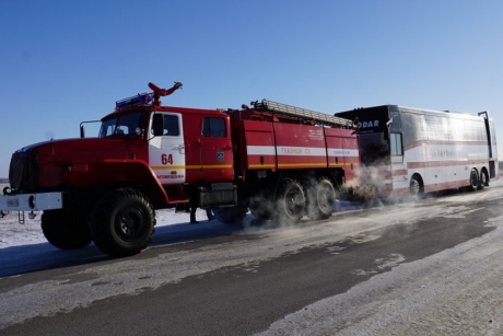 Спортсмены из Казахстана поблагодарили спасателей МЧС России за помощь