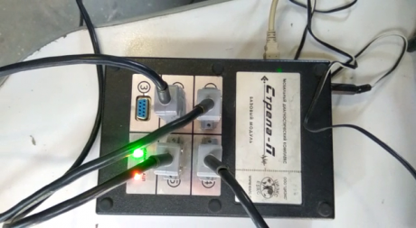 Сотрудники МЧС России обследуют пострадавший жилой дом в Краснодаре диагностическим комплексом «Стрела-П»