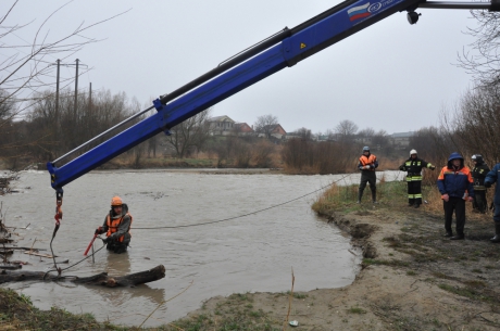 Сотрудники МЧС России провели акцию «Безопасные реки Ставрополья»