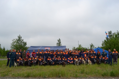 На Ставрополье прошли сертификационные испытания кинологических расчетов МЧС России