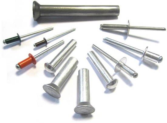 Широкий ассортимент заклепок Широкий ассортимент заклепок