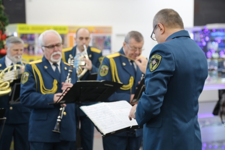 В течение недели Всероссийский флешмоб «МЧС дарит музыку!» поддержали уже пятнадцать регионов