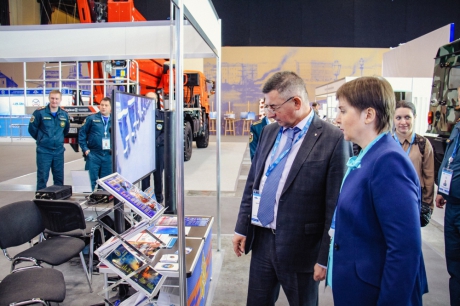 Сотрудники МЧС принимают участие в работе международного форума «Арктика: настоящее и будущее»