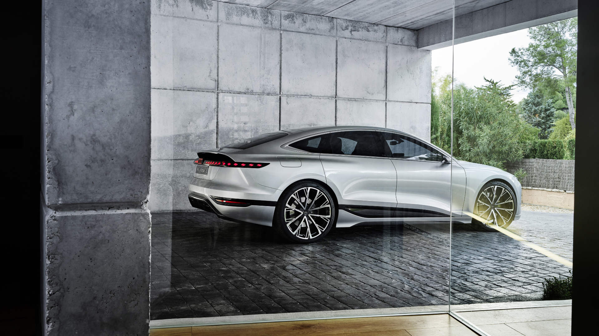 Audi A6 E-Tron Sportback: электрический седан среднего класса становится все ближе