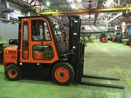 Особенности вилочных погрузчиков российского производства