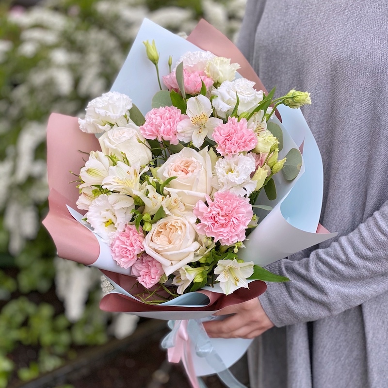 1800+ цветов с бесплатной доставкой в Москве даже ночью 1800+ цветов с бесплатной доставкой в Москве даже ночью