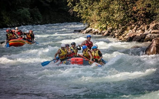 Рафтинг в Архызе - сплавы по горным живописным рекам Рафтинг в Архызе - сплавы по горным живописным рекам